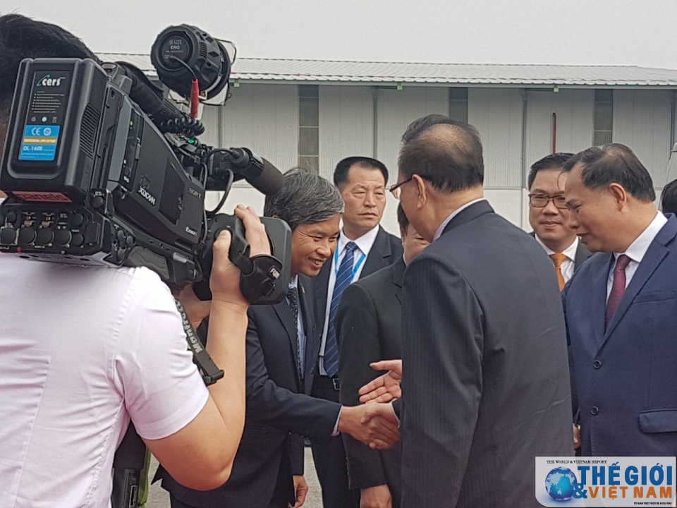 nhung hinh anh dau tien ve chuyen tham hai duong cua doan dai bieu cap cao trieu tien