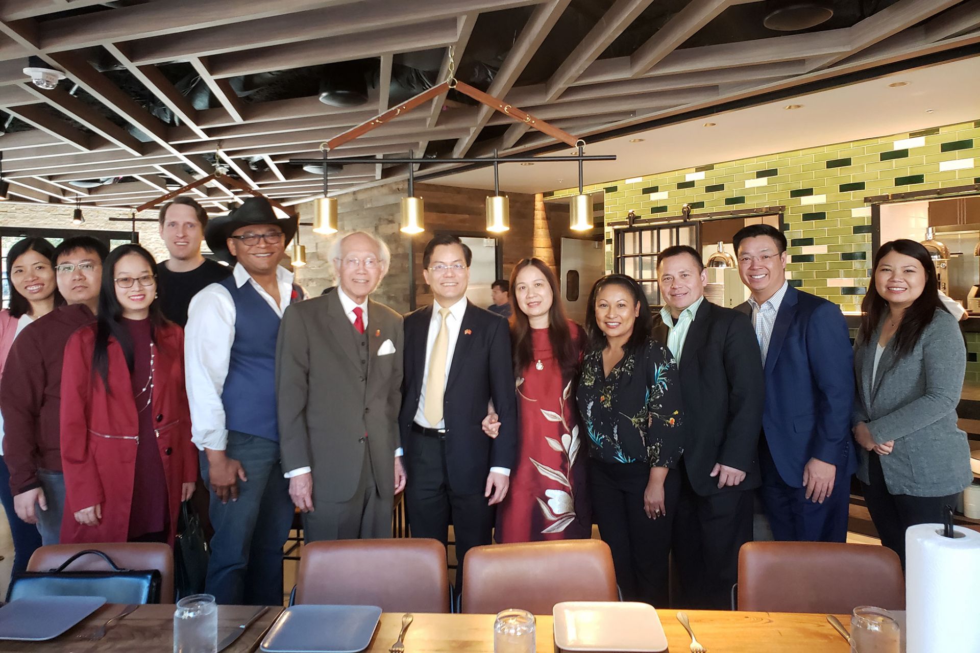 hoat dong dau tien ky niem 25 nam thiet lap quan he ngoai giao viet nam hoa ky