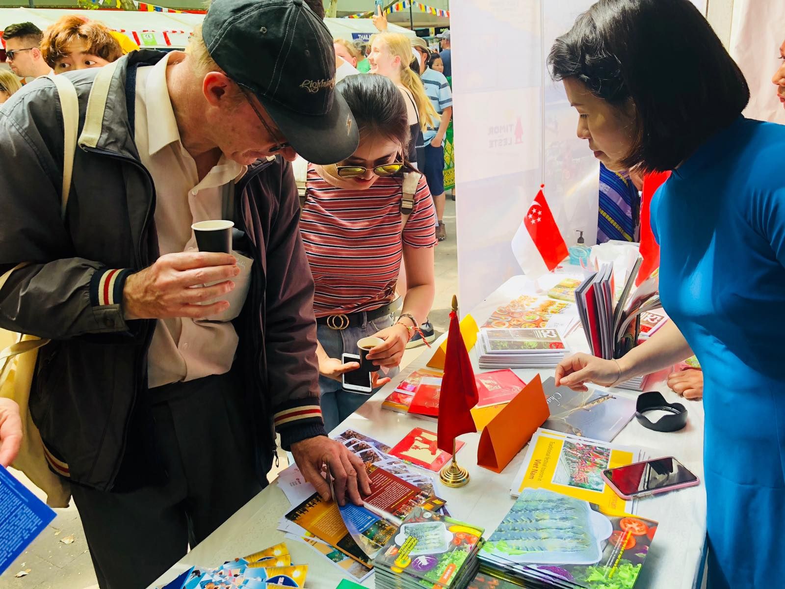 Quảng bá văn hóa du lịch Việt tại Lễ hội Đa văn hóa Australia Quảng bá văn hóa du lịch Việt tại Lễ hội Đa văn hóa Australia