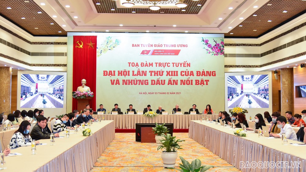 dai hoi xiii toa dam truc tuyen dai hoi lan thu xiii cua dang va nhung dau an noi bat