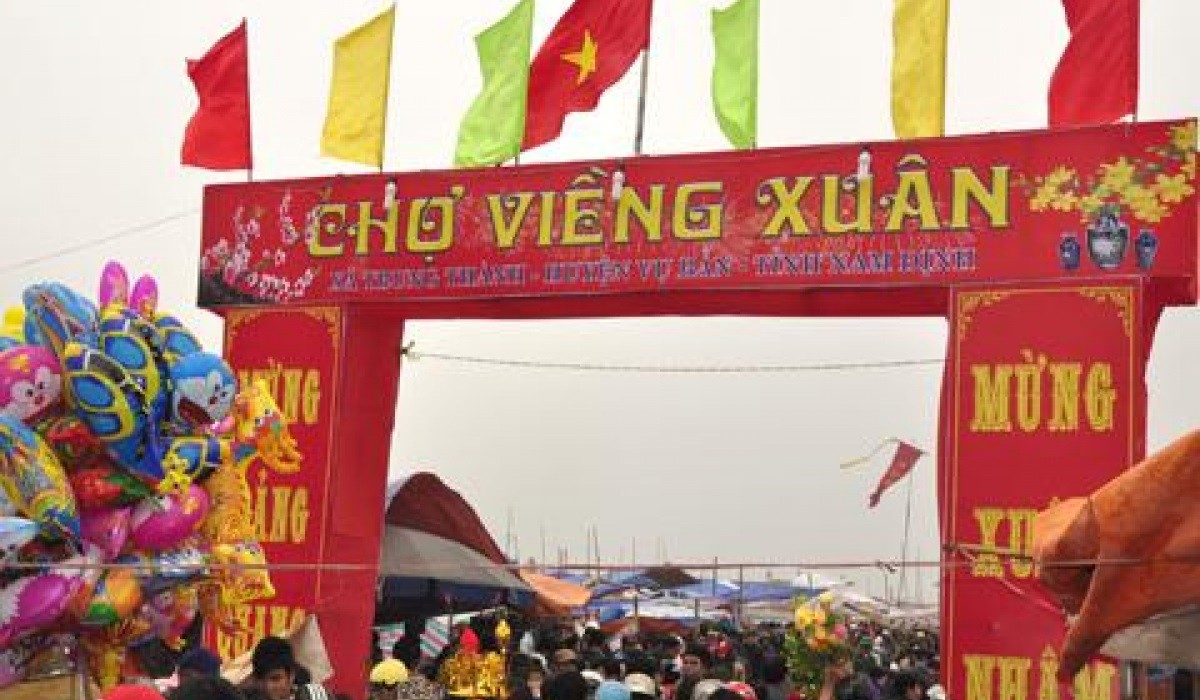 Chợ Viềng là phiên chợ cầu may nổi tiếng ở Nam Định. (Nguồn: truyenhinhdulich.vn)