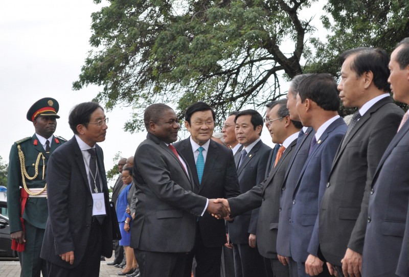 dua quan he cua viet nam voi tanzania mozambique va iran len mot buoc moi 28082