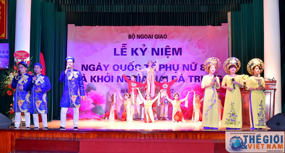 tung bung le ky niem ngay 83 nganh ngoai giao