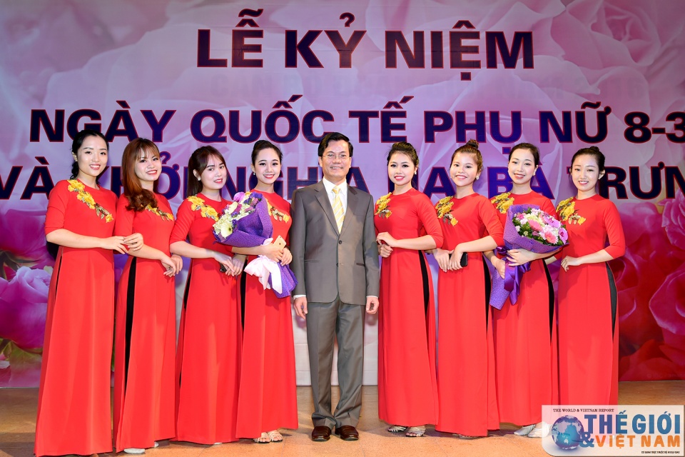 tung bung le ky niem ngay 83 nganh ngoai giao