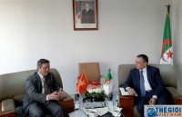 tong thong algeria keu goi nguoi dan tham gia bau cu quoc hoi