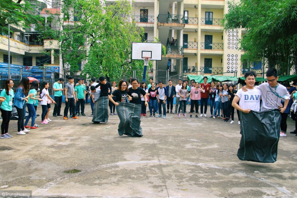 an tuong foie tournament 2017 voi sinh vien hoc vien ngoai giao