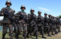 malaysia bat 9 nguoi tinh nghi lien quan den is