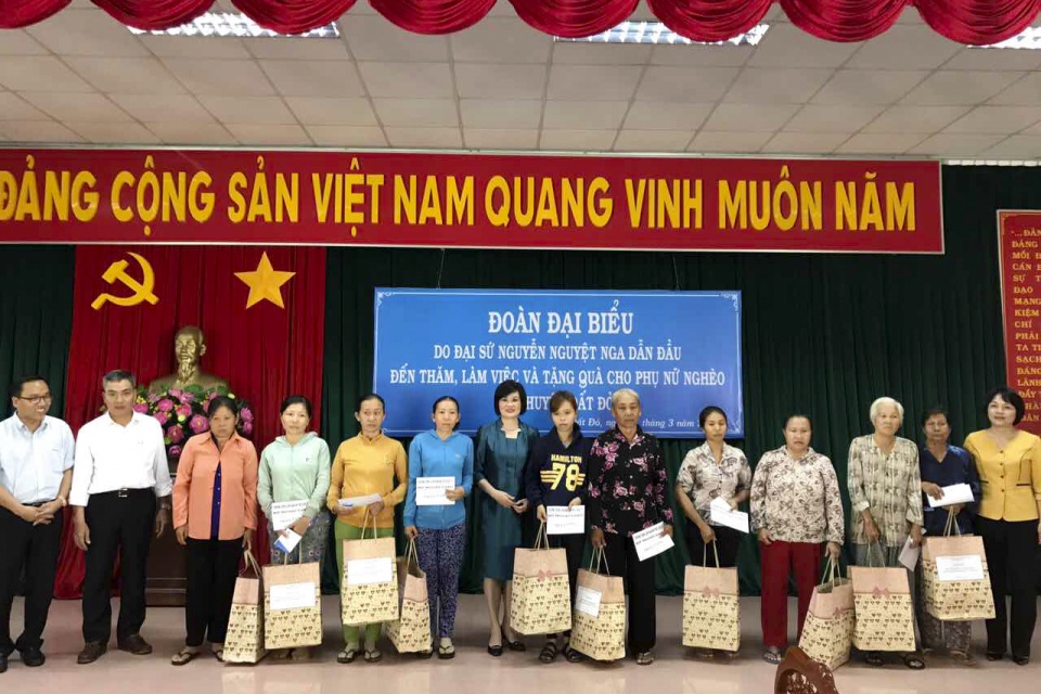 nang cao vai tro cua lanh dao nu trong thoi ky hoi nhap