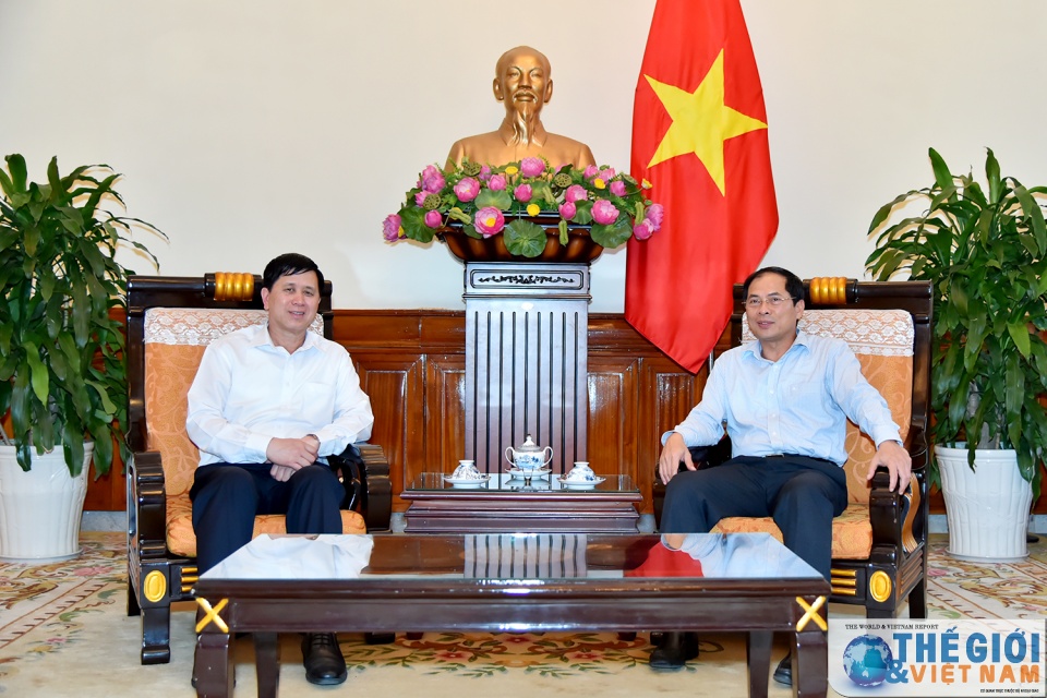 son la chu dong trong cong tac ngoai giao kinh te