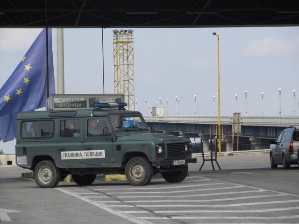 Biểu tình chống “du lịch bầu cử” ở biên giới Bulgaria - Thổ Nhĩ Kỳ bieu tinh chong du lich bau cu o bien gioi bulgaria tho nhi ky