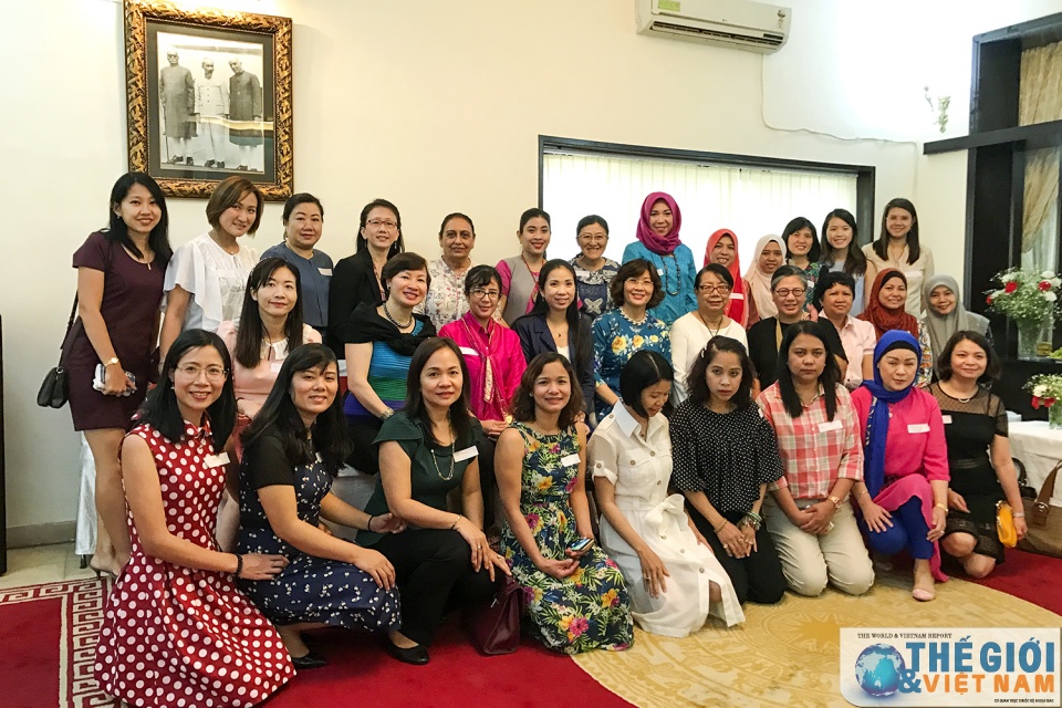 phu nhan cac nuoc asean tai an do tim hieu ve viet nam