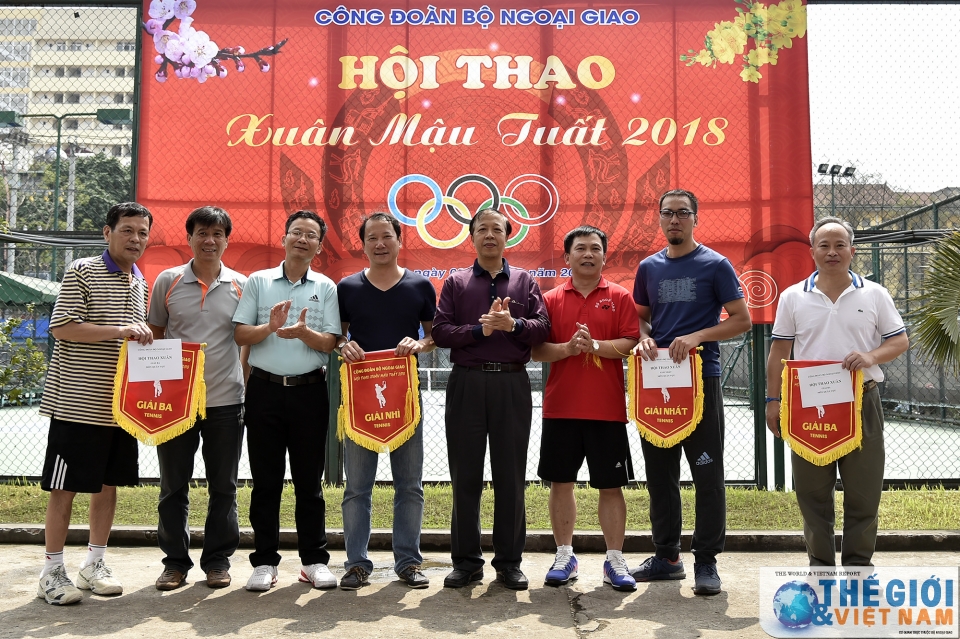 tung bung hoi thao xuan nam 2018