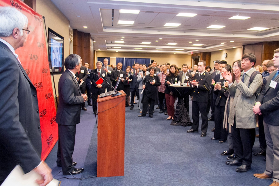 Đại sứ Phạm Quang Vinh dự Tiếp tân của Viện Hoa Kỳ - châu Á dịp năm mới tin nhap 20180305112319