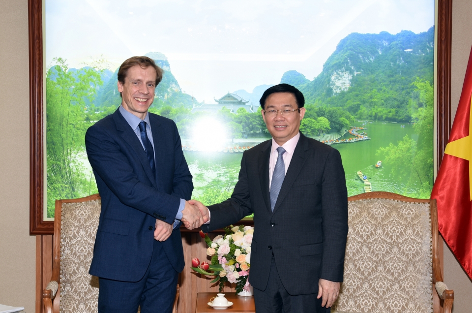 phu nu trong thoi dai ky nguyen so va hoi nhap quoc te sau rong