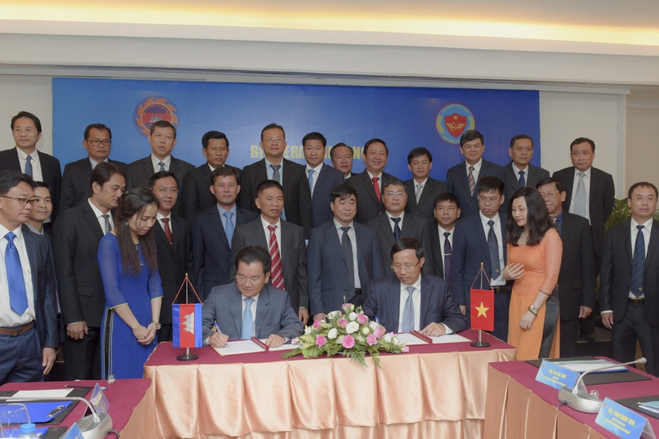 hai quan viet nam campuchia hop tac cung phat trien