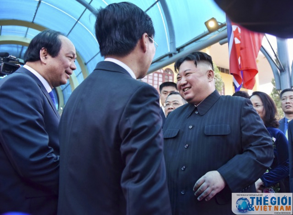 chu tich kim jong un roi ha noi len tau tro ve trieu tien