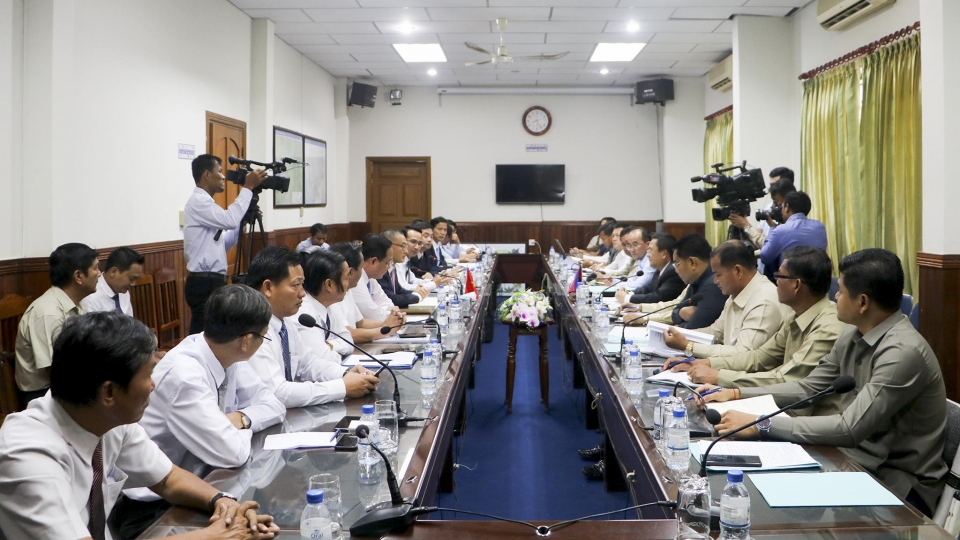 thao go kho khan cho doanh nghiep dau tu linh vuc cao su tai campuchia