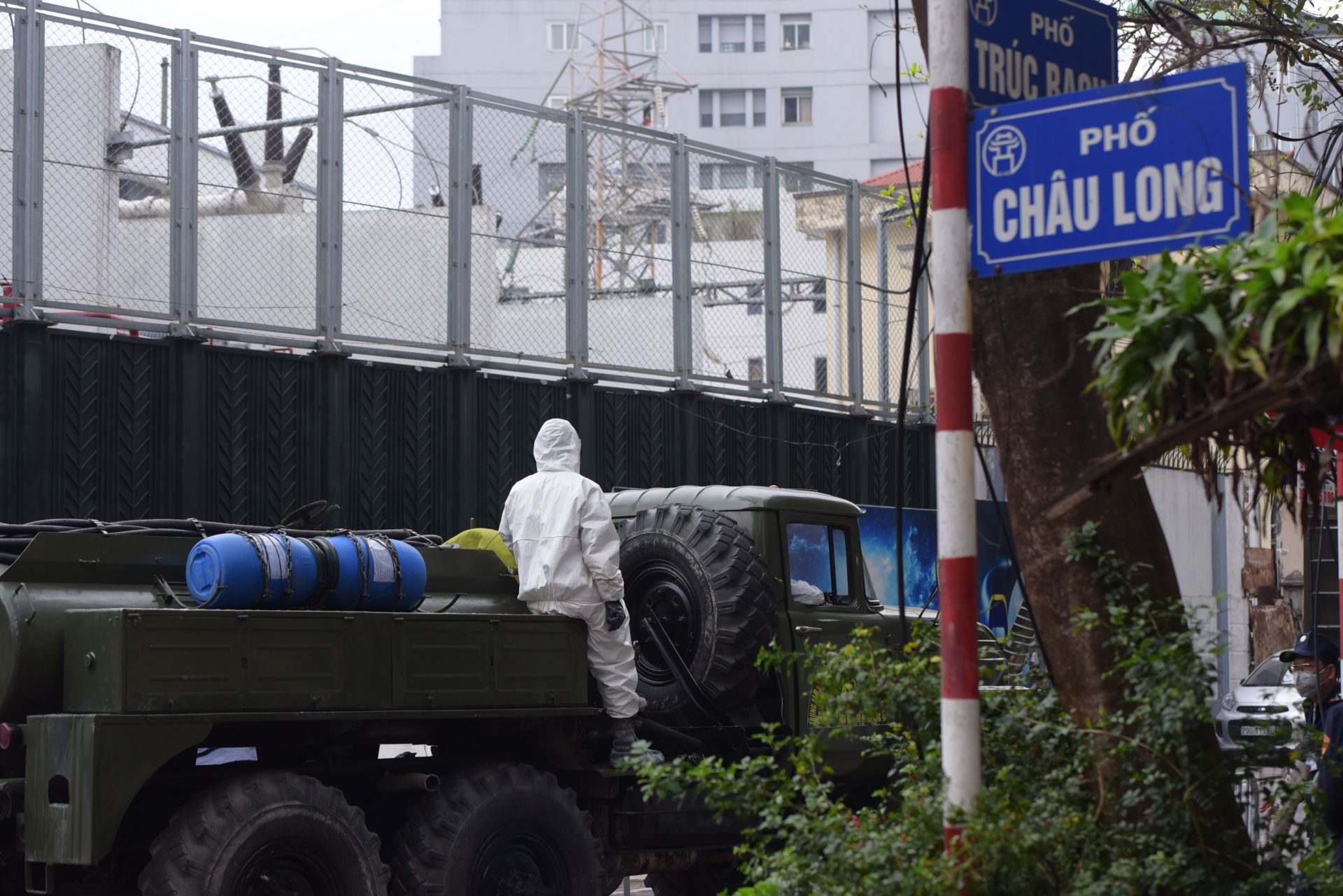 Đã xét nghiệm 2.304 người, Hà Nội đề nghị công bố dịch Covid-19