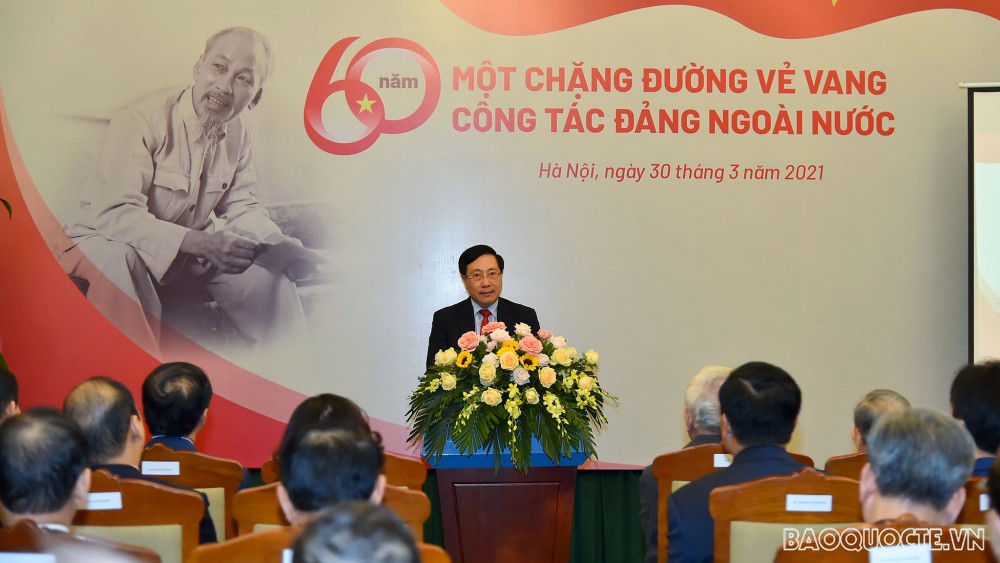 Xây dựng đội ngũ cán bộ công tác đảng ngoài nước ngày càng vững mạnh Gặp mặt truyền thống ‘60 năm - Một chặng đường vẻ vang công tác đảng ngoài nước’