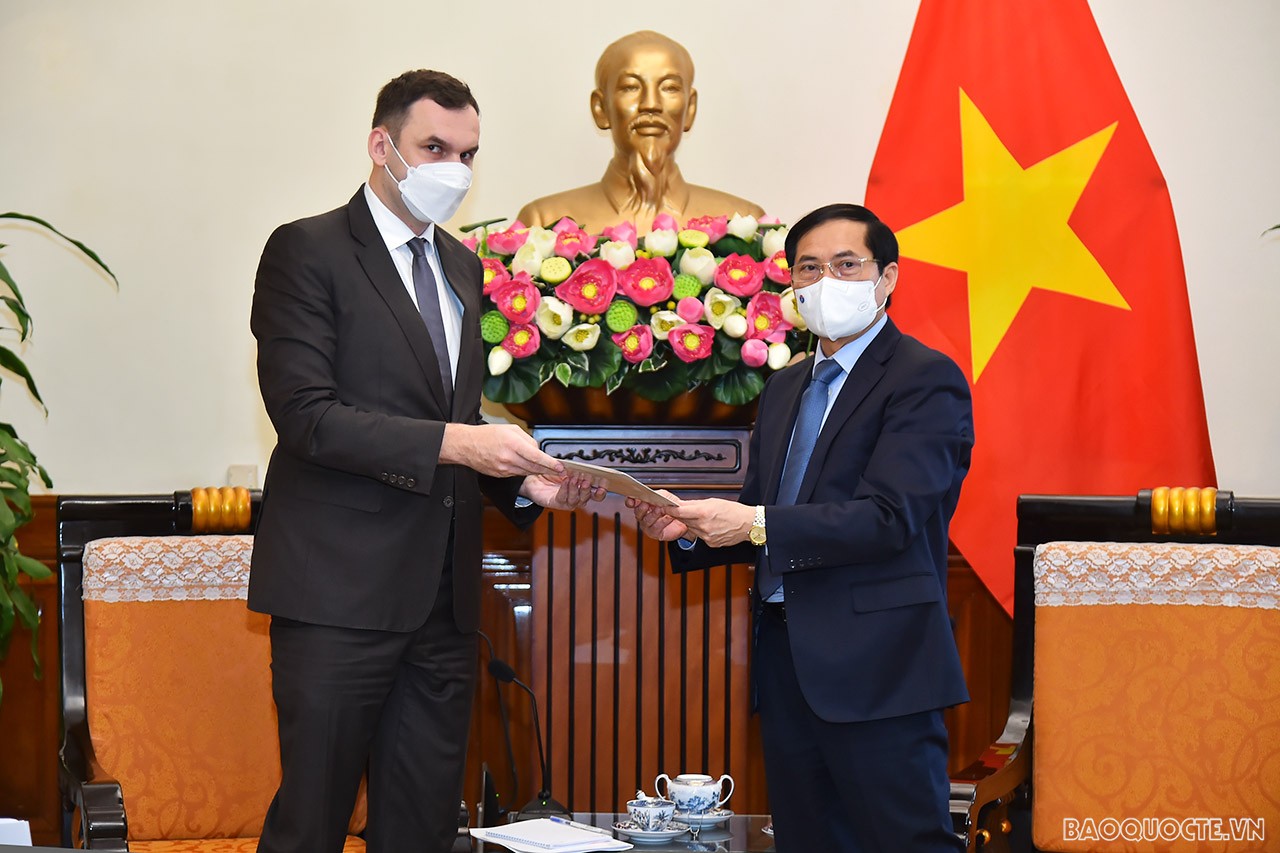 Cảm ơn Chính phủ Ba Lan hỗ trợ, tạo điều kiện cho gần 2.000 người Việt Nam sơ tán từ Ukraine