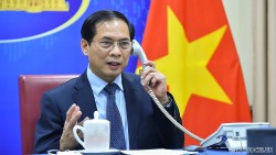 Người Việt từ Ukraine sơ tán sang Romania sẽ về tới Việt Nam trong ngày mai