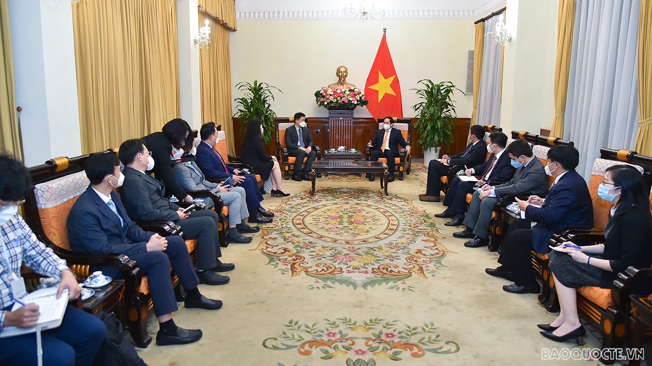 Việt Nam hoan nghênh Tập đoàn Taekwang mở rộng sản xuất, kinh doanh tại Việt Nam Việt Nam hoan nghênh Tập đoàn Taekwang mở rộng sản xuất, kinh doanh tại Việt Nam