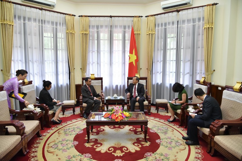 thu truong vu hong nam tiep cac dai su thai lan malaysia