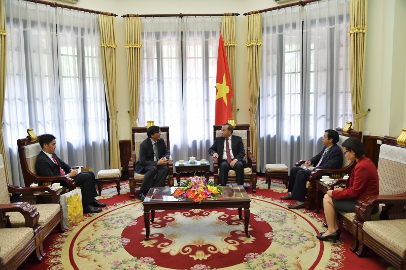 thu truong vu hong nam tiep cac dai su thai lan malaysia