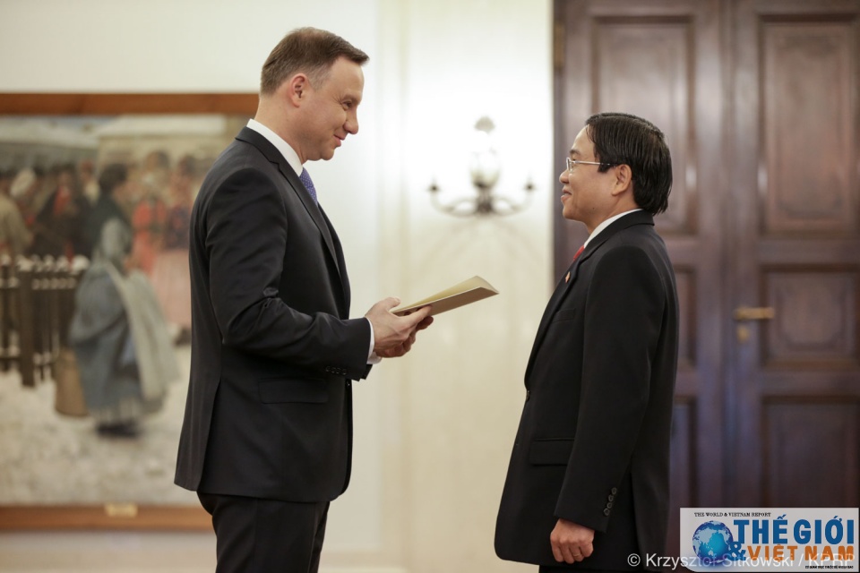 dai su vu dang dung trinh quoc thu tai ba lan