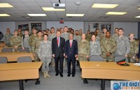 dai su viet nam tai hoa ky gap lam viec voi cac nghi si hoa ky