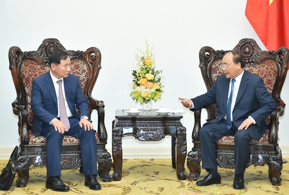 Thủ tướng Nguyễn Xuân Phúc tiếp xã giao khách quốc tế tin nhap 20170420225008