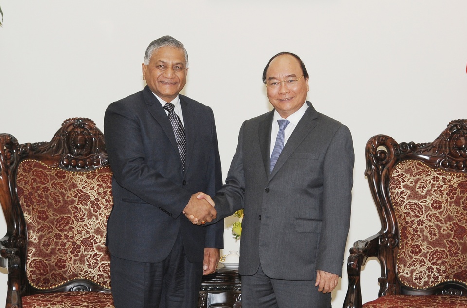 Thủ tướng Nguyễn Xuân Phúc tiếp khách quốc tế tin nhap 20170422071633