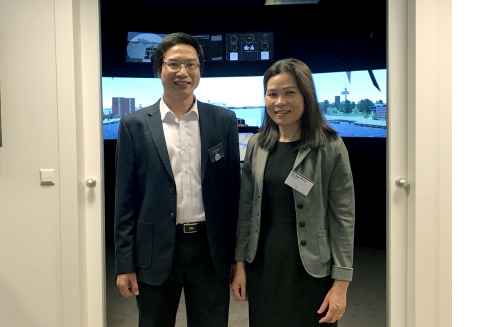 Đại sứ Ngô Thị Hòa thăm làm việc tại Simwave tin nhap 20180423091332