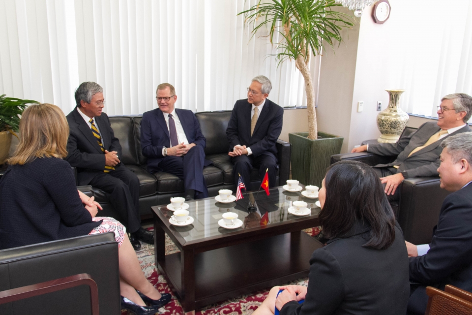 Đại sứ Phạm Quang Vinh tiếp đoàn đại diện cấp cao Đạo Mormon tin nhap 20180424215851