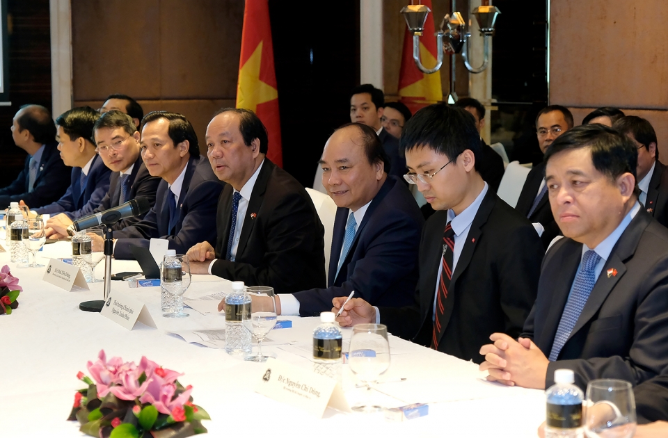 Thủ tướng gặp gỡ, lắng nghe các nhà khoa học, trí thức tại Singapore tin nhap 20180426225012