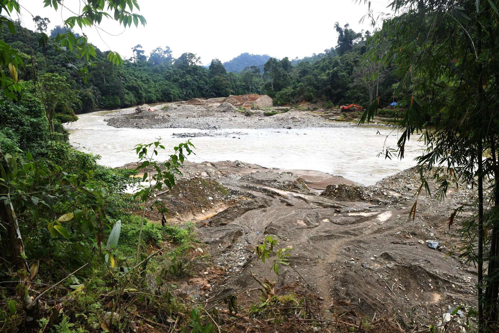 indonesia sap mo khai thac vang trai phep lam 9 nguoi chet