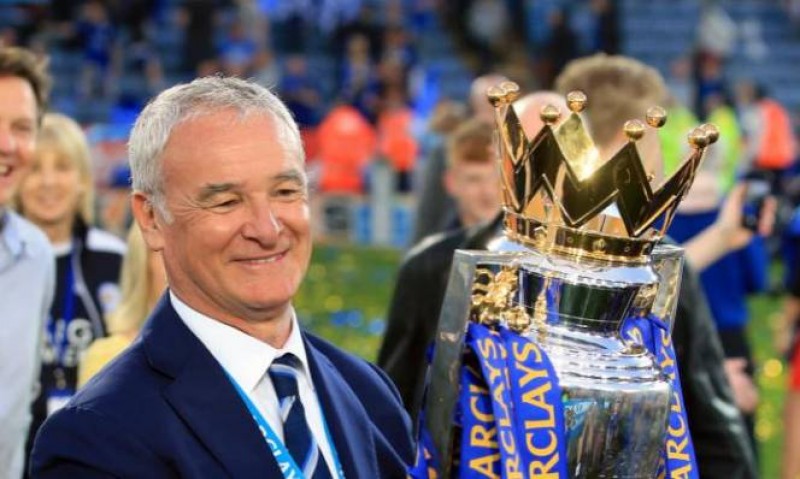 claudio ranieri la hlv xuat sac nhat mua giai 2015 2016