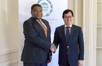 dai su le thi tuyet mai trinh thu uy nhiem den tong giam doc wto