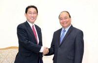 chu tich nuoc va phu nhan bat dau chuyen tham cap nha nuoc nhat ban