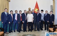 thu truong le hoai trung trao quyet dinh bo nhiem phan cong can bo lanh dao