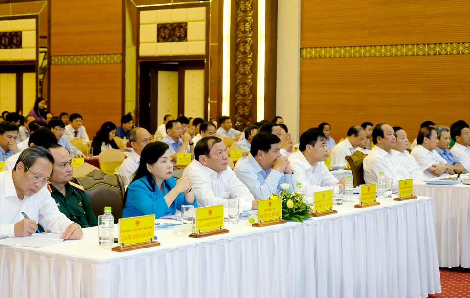 on dinh doi song san xuat sau su co moi truong bien