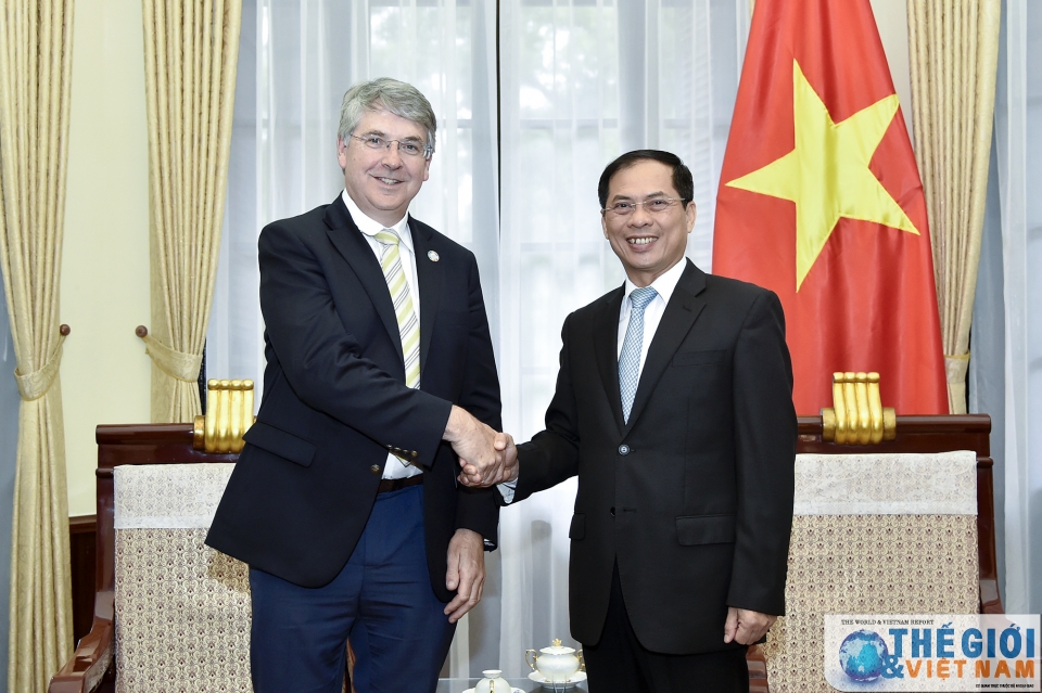 Việt Nam tiếp tục là đối tác ưu tiên cùa Ireland trong khu vực viet nam tiep tuc la doi tac uu tien cua ireland trong khu vuc