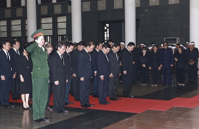 doan lanh dao bo ngoai giao vieng nguyen chu tich nuoc le duc anh