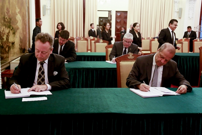 Đoàn Lãnh đạo Bộ Ngoại giao viếng nguyên Chủ tịch nước Lê Đức Anh doan lanh dao bo ngoai giao vieng nguyen chu tich nuoc le duc anh