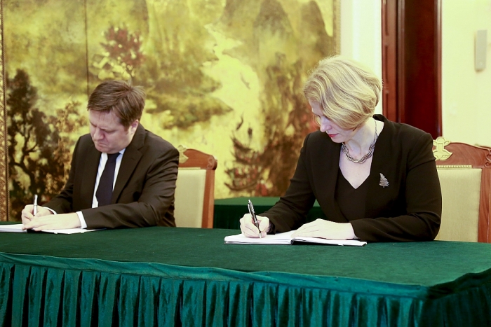 doan lanh dao bo ngoai giao vieng nguyen chu tich nuoc le duc anh