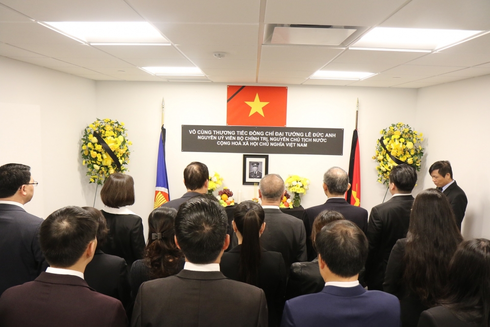 le vieng nguyen chu tich nuoc le duc anh tai phai doan dai dien thuong truc viet nam tai lien hop quoc