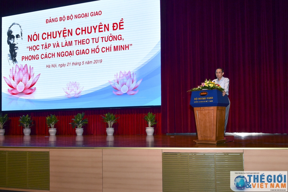 Học tập và làm theo tư tưởng, phong cách ngoại giao Hồ Chí Minh hoc tap va lam theo tu tuong phong cach ngoai giao ho chi minh