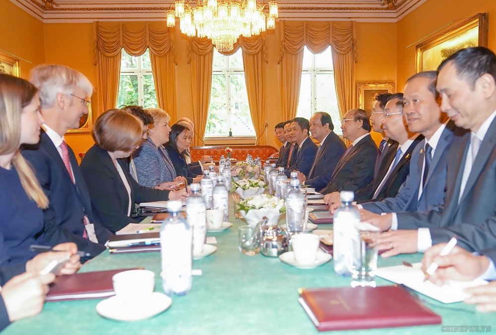 thu tuong nguyen xuan phuc hoi dam voi thu tuong na uy erna solberg
