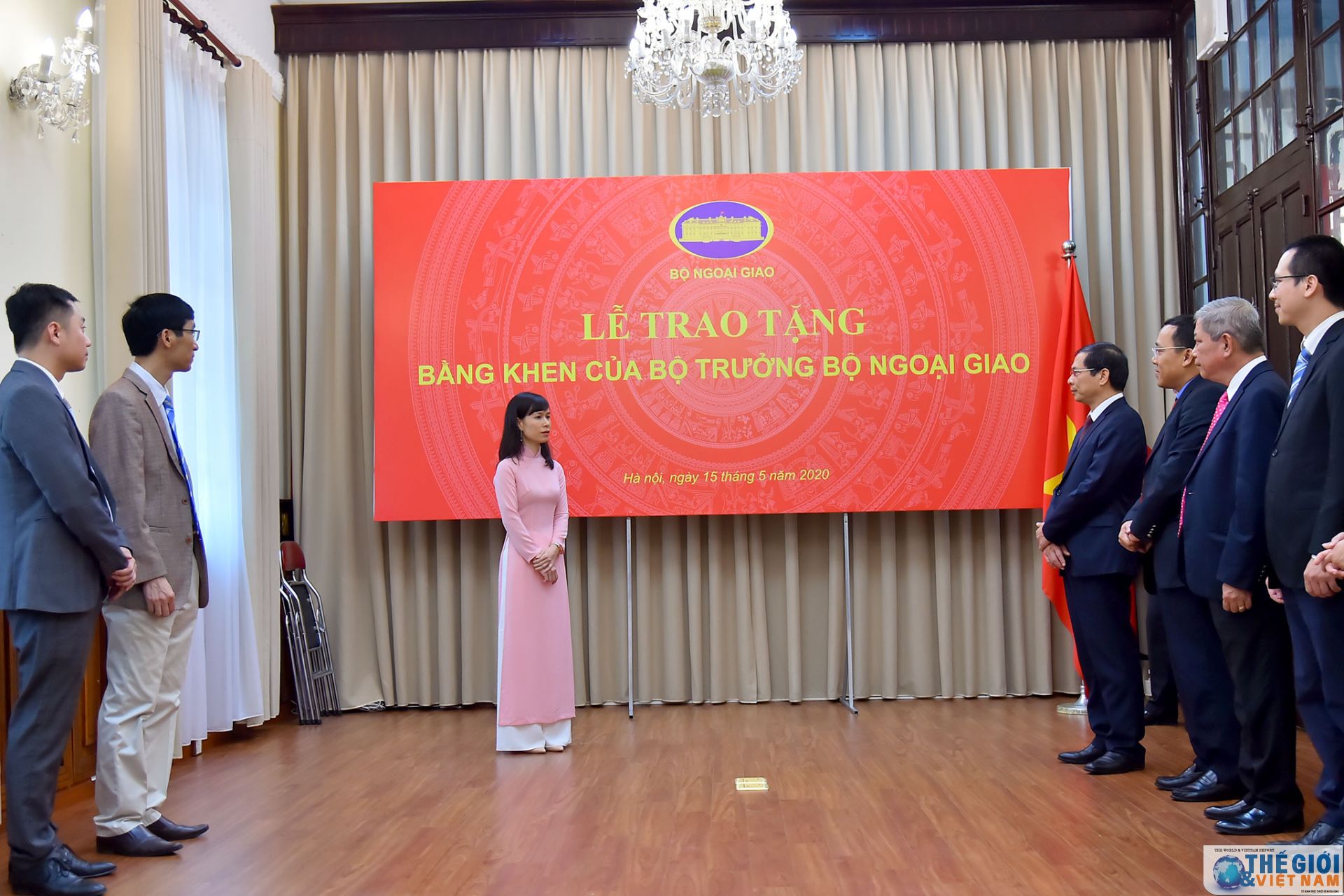 trao bang khen cua bo truong ngoai giao trong cong tac xay dung quyet dinh 06