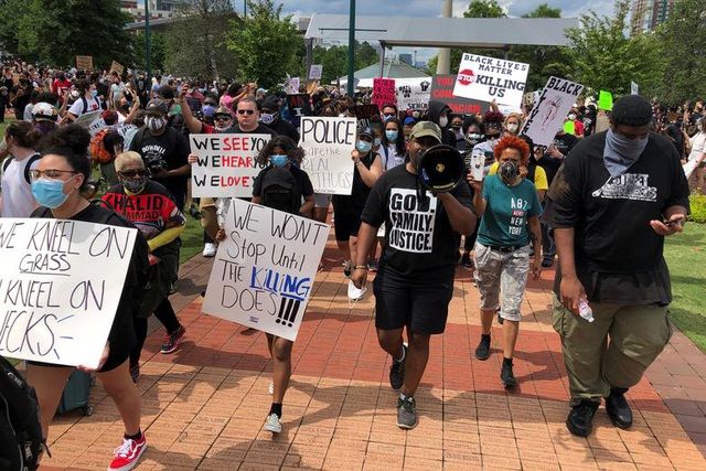 bieu tinh bao dong khap nuoc my luc luong ve binh duoc huy dong